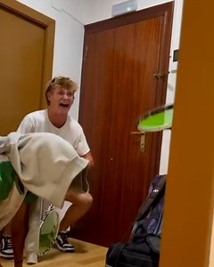The poor pizza guy 😂 | LADbible Australia