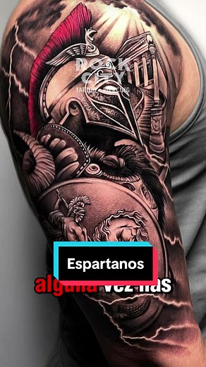 Los espartanos, conocidos por su valentía y disciplina, representan la camaradería y la resistencia en la adversidad. Su tatuaje simboliza la fuerza para superar desafíos y el orgullo cultural de la antigua Esparta. #sparta #spartan #spartans #espartanos #espartano #spartantattoo #spartantattoos #espartantattoo #espartanotattoo #espartantatuaje #espartanotatuaje #tatuajeespartano #warriortattoo #spartatattoo #spartatattoos #guerrerotattoo #warriors #300 #leonidas #tattoo #tattoos #tatuaje #tatua