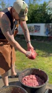 17K views · 43 reactions | Adding Raw Beef to prevent Calcification #presacanario #breeder | Stevanovic Ivan | Facebook