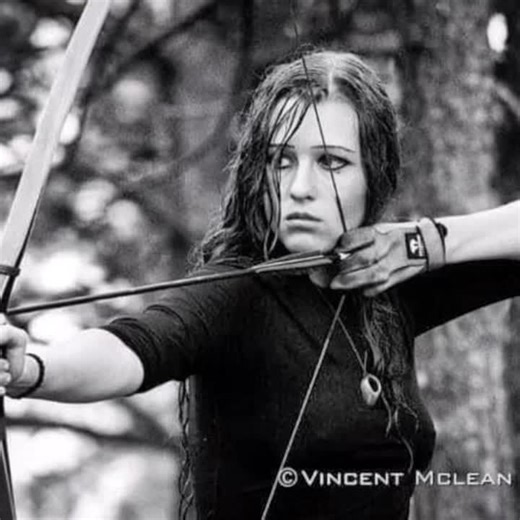 Female Mounted archers