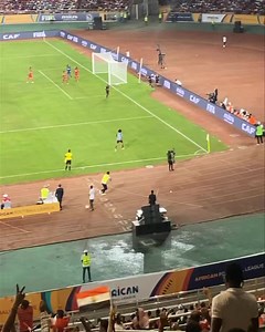 Al Ahly fans were not much but always raise their voice when they score. ❤️🦅 #YallaYaAhly #afl #aflwithmicky #nguvumoja #AfricanFootballLeague | Micky Jnr African Football Journalist