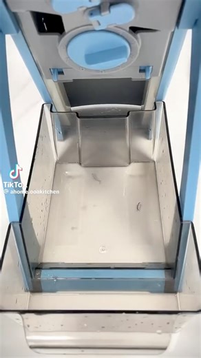 ❗NOVI UNAPRIJEĐENI MODEL 2024❗ 🔴NOVI MODEL SJECKA 2024 ⚡Cijena: 24 KM 🏠NAJBRZA DOSTAVA BRZOM POSTOM U ROKU OD 24-48 SATI CIJENA DOSTAVE 8 KM 🔥Duplo bolji i praktičniji 🔥 ✍Karakteristike: ✅Idealan za sjeckanje na razne načine, uštedjet će Vam prostor i novac. ✅Idelan za gotovo sve vrste voća i povrća ✅Jednostavan za korišćenje i čišćenje, neće vam povrijediti ruke. ✅Od nerđajućeg čelika, siguran i zdrav Narudzbu ostavite u inbox ili u komentaru ispod slike Ime i prezime Grad (ADRESA) Broj 