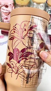 21K views · 256 reactions | Let’s decorate a tumbler❤️‍ Material Bubble Free Holographic Rainbow Adhesive Vinyl Burgundy TeckWrap Black Grid Transfer Tape TeckWrap Cup Cradle(available on our website now!✨) ✨Shop on teckwrapcraft.com > Vinyl > Craft Vinyl > Opal And Holo #teckwrapcraft #teckwrapvinyl #vinylcrafts #craft #DIY #lily #ValentinesDay #asmr #SmallBusiness #holographic #decal #vinylsticker #vinyldecal #stickers | TeckWrap Craft | Facebook