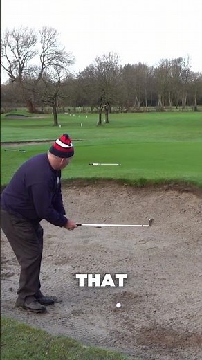Cocky golfer slams dunks it !