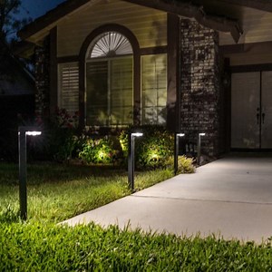 [Hot Item] High Lumen Solar Lawn Light for Global Market