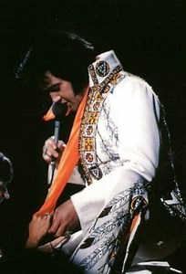 Elvis’ Signature Gift for Fans #elvis #elvispresley #elvispresleyfans | Gem Page