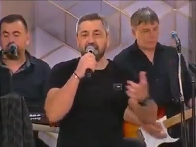 5.8K views · 155 reactions | Jovan Perisic - Zoves me na vino (Uzivo)  To majstore (y) | Balkanska muzika | Facebook