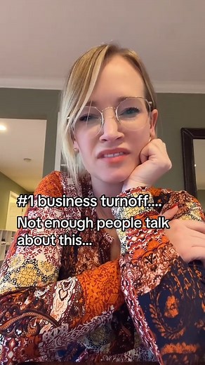 Ever been business "negged"? Yeah, it’s a hard pass for me too. 🙅‍♀️✨ Business negging is like that backhanded compliment that leaves you second-guessing your worth. It's icky, manipulative, and a total vibe killer in the entrepreneurial world. Here’s the lowdown: "Sure, your startup is cute, but it’s not really a game-changer, is it?" "I guess you’re doing okay for someone with your experience." "Wow, you landed that client? They must be lowering their standards." "It’s brave how you don’t obs