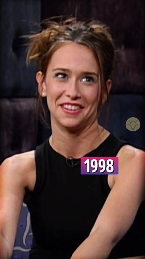 Jennifer Love Hewitt’s Evolution | Smart is the New Sexy