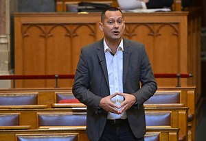 Gyanúsítottként hallgatta ki az ügyészség Molnár Zsoltot