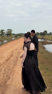 290K views · 14K reactions | ក្រឡុកធំខ្លាំងណាស់បងប្អូនតែដោយសារតែចង់ទៅជួបជួយបងប្អូនដែលបានភៀសសឹក ត្រូវជិះផ្លូវវៀងឆ្ងាយ ជាងមុនទៀត#ឡេyasaka #ឡេយ៉ាសាកា #yasakalotion #cambodia #fypシviral | CEO Yasaka | Facebook