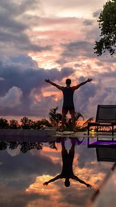 Waking up in a treehouse villa, soaking in a private plunge pool, and showering under the open sky? Yeah, that’s a hard YES from me. 😍🏝️ @ranchopacifico & @vistacelestial in Uvita, Costa Rica took luxury to the next level—think epic ocean views, insane jungle vibes, and service so good it feels like you have your own personal staff. Oh, and did I mention the yoga deck with the most unreal rainforest backdrop? 🧘‍♂️🌅 From waterfall rappelling to fresh, locally sourced feasts, every second here