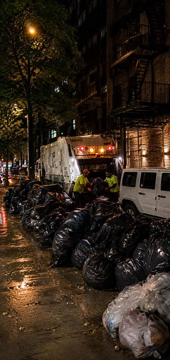 DSNY Garbage Truck Packing a HUGE Bag Pile