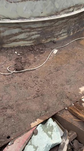 Underwater Welder at Work: A Glimpse into the Trade