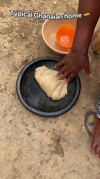 Ghanaian Local Food kokonte🇬🇭 aka face the wall 😂 #ghanaianfood #videoviral #fypp @Khadijah Khalid @Ephuwarh Yildrim