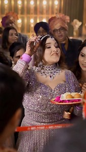 1.9M views · 39K reactions | Bina yaad kite bina rehearsal.. coz mainu enna he boln nu kea c te fer koi baad ch bolya ni.. but mai sahmb leya haina..?? #sisterwedding #sister #ribboncutting #shaadiseason #blooper | 픊픦픫픫픦 | Facebook