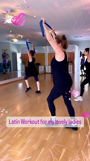 True coordination required for slow salsa with stretchie bands- such a joy for me to teach this class every Saturday❤️💃🏻💃🏻thank you my lovely amazing ladies for always showing up with your positive attitudes & moving into You💃🏻💕🙏#heartliftmethod #dancelife #braindance #neurodance #neurodance #clearthinking #loveyourselffirst #brainandbody #brainhealth #dancers #danceforlife #dancingthroughlife | Leslie Sack