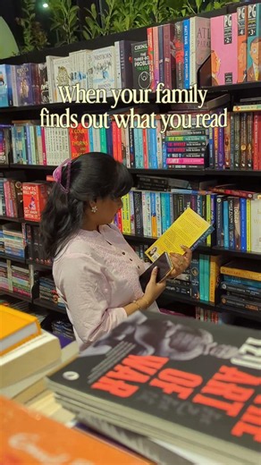 Is it all smut, tho? 🫣📖🎀 #booktok #bookstagram #books #smut #bookstore
