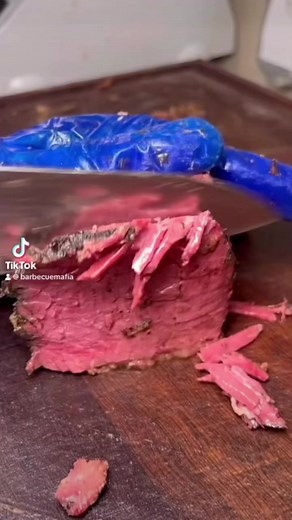 See ya legends this Thursday to Saturday only this week!Mafia Xmas party Sunday so we closed!Get ur face into our Smoked Pastrami Reuben, Monster Beef Ribs and a Bacon Jam Deluxe Cheeseburger.Birria and Pork Belly Burnt Ends plus our Ultimate Platter!Let’s do this #brisbane #brisbanefood | Barbecue Mafia Smoked Meat Co.