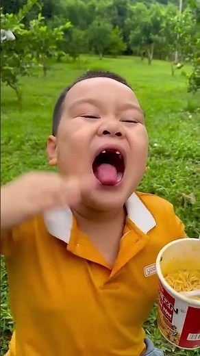 Ý TƯỞNG tuyệt vời💡 Đơn giản và bạn cũng có thể sử dụng nó #camping #survival #lifehacks #noodlesb