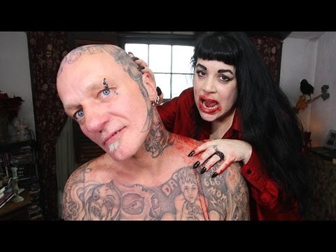 Real Life Vampire: Vampire Loving Mother Sucks Human Blood, Twilight Style