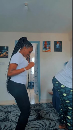 Hilarious Video with Doreen Mdogo Laughing - Qof Lizzy Fart