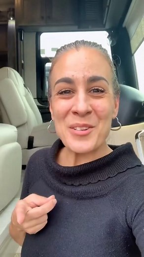 🤩 Come check out what $500,000 gets you at the Phoenix RV show! #rvtpur #rvshow #rvlife #phoenix | Tracey E. Tovar