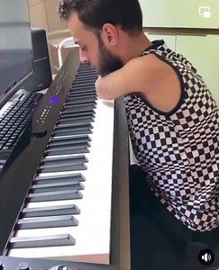 19K views · 1.9K reactions | Magnifique ✨ Capable autrement ✨ Respect Monsieur ✨✨ | Valérie Marie pianiste compositrice | Facebook
