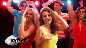 18 Sumind Pcs Party Blower Noisemakers Party Squawkers Blowouts Whistles Fringed Noise Maker Musical Blowouts for Birthday Supplies (Gold)