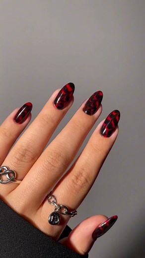6K views · 39 reactions | Halloween tie dye nails by @simlynail  #beetlesgelpolish #naildesigns #nailtrend #halloweennailideas #ghostnails #halloweennails #blacknailart #blacknails | BeetlesGelPolish | Facebook