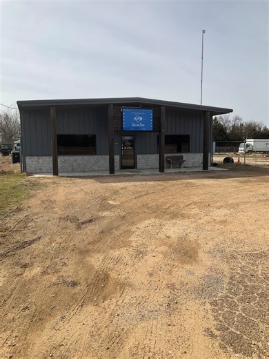 3705 N Main St, Paris, TX 75460 - MLS 20720805 - Coldwell Banker