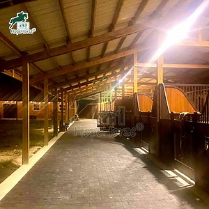 [Hot Item] Establo portátil para caballos, seguro y resistente, de acero galvanizado en caliente, estándar australiano