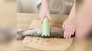 Electric Coconut Grater Machine, Portable Handheld Coconut Scraper Peeler Shredder, Wireless Automatic Anti-splash Rotating Kitchen Grater, for Coconuts and Fish Scales (Green)