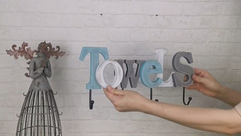 K KILIPES Rustic Wooden Sign Cutout Letters with Towel Hanging Rack Wall Mounted Wood Word Sign for Bathroom Home Wall Decor