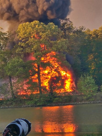 Yorktown County fire crews tackle aggressive blaze on Oak Point Lane