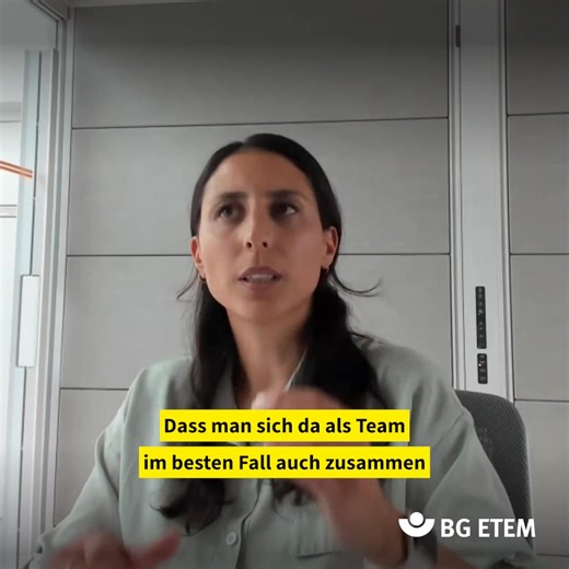 Homeoffice ist mehr als nur ein Arbeitsplatzwechsel – es verändert, wie wir arbeiten, kommunizieren und unsere Zeit managen. In der neuen Folge von „Ganz sicher“ bespricht Katrin Degenhardt mit Milena Bockstahler, Soziologin am Fraunhofer Institut in Stuttgart, wie ein smartes Mix-Modell aus Homeoffice und Büroalltag gelingt und was die klassischen Dos and Don’ts im Homeoffice sind. Jetzt in die Podcastfolge reinhören: https://bit.ly/4dSpAQH #Podcast #GanzSicher #Arbeitsschutz #Homeoffice #Arbei
