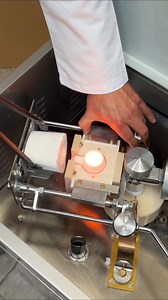 ¡Funde metales con precisión y crea prótesis dentales de alta calidad! 🔥 En este video, te mostraré los secretos para lograr resultados precisos y duraderos en la creación de prótesis dentales.💪 #FundiciónDeMetales #PrótesisDentales #LaboratorioDental #TecnologíaDenta🔥 | Clemde