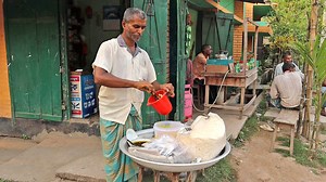 279K views · 2.5K reactions | Cutting Skilled Jhal Muri Vendor of Bangladesh | Food BD | Facebook