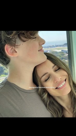 56K views · 3.3K reactions | Su segundo gran amor @bauti.vicuna  @pampitaoficial sos una gran mamá. . #bautistavicuña #bautibomba #bautistavicuñaardohain | Hermanitos Vicuna Ardohain | Facebook