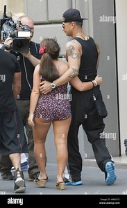 Deena Nicole Cortese and DJ Paul D walk to lunch during season 4 of MTV's "Jersey Shore" in Florence, Itlay on May 23, 2011. Photo by Francis Specker Stock Photo - Alamy