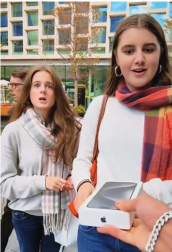 Random Handshake Social Experiment: Kindness Pays Back