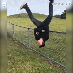 How to get over a fence with style By Jiemba Sands | 9GAG