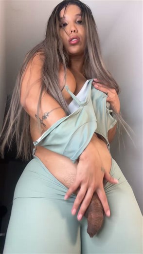 Dont mind me slapping my cock on your face, Hit me up on my OF 👇 really need somebody's mouth to use ✨https://t.co/BIqrwIeADO