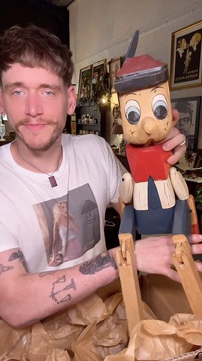 ⚜️ Just in time for Christmas! Our Pinocchio puppet is a beautifully handcrafted wooden décor item and is hand painted in the well-remembered blue, red and black Pinocchio style. Postage options available! • $25.00 (Small: 9cmW x 20cmH) • $45.00 (Medium: 14cmW x 33cmH) • $110.00 (Large: 17cmW x 84cmH // #puppets #pinocchio #christmas #christmasdecor #christmasdecorations | Manor on George