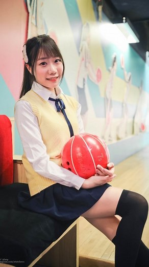 @oreo_91213 #巧巧 #保齡球 #bowling #JK #kneesocks #sportgirl #Carlwang #newtaipeicity #vlog #taiwangirl | Carl Wang