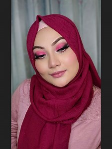 7.9K views · 440 reactions | Hot Pink & Black EyeLook || EyeMakeup Tutorial Join my group ✨GlamUp With Tahsin✨ #eyemakeup #eyelook #makeuplooks #makeuplover | Makeup By Tahsin | Facebook