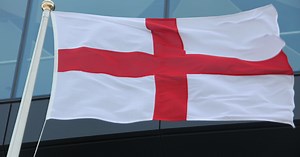 Eb: hiába lett csoportelső ez a csapat, megdobálták a kapitányt, és ki is fütyülték