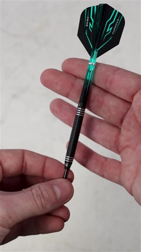 Take a closer look at the 90% tungsten Oblivion darts👀 The tapered 50mm barrel is mainly comprised of symmetrical square-cut grooves, providing a consistent grip along the length of the barrel. #MadeInEngland #DefyLimits | Harrows Darts