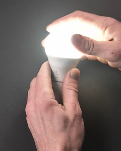 54K views · 55 reactions | Exploring electricity & fixing lightbulbs⚡ | This Is Brainy | Facebook