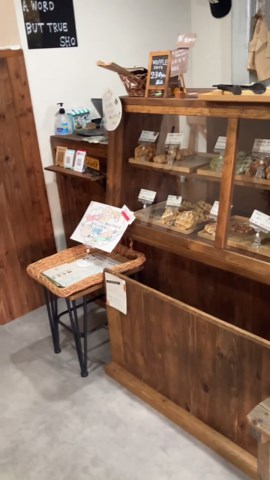 ベルギーワッフル専門店 COLORFLE 平塚カフェ